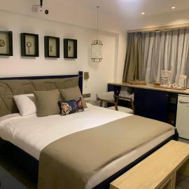 Deluxe Apartment at the seaside in Pasaport Alsancak Izmir, hotel di Konak