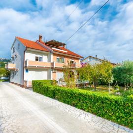 Apartments Dolores, hotel in Palit