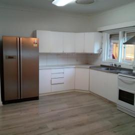 Homestay upon Kenwick Station, hotel in Perth