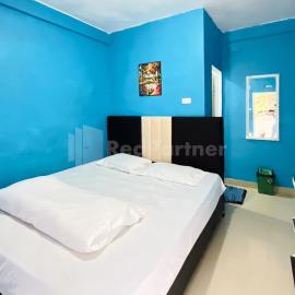 Penginapan Gindo Sidebuk Debuk Berastagi RedPartner, hotel sa Berastagi