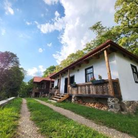 Arboretum Guesthouse, hotel u gradu 'Şoimeni'