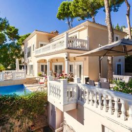 Exklusive Villa in Paguera für bis zu 8 Personen, mit Meerblick und Pool
