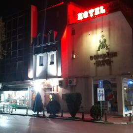 Viesnīca Hotel Rio pilsētā Nova Zagora