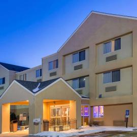 AmericInn by Wyndham St Cloud MN Shopping Area, hotel v destinaci Saint Cloud