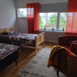 Saarnimaja, hotel in Hämeenlinna