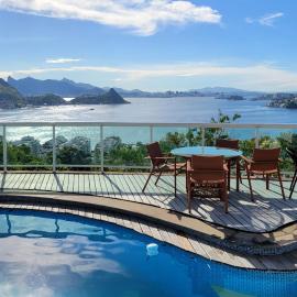 Rio Holiday Boutique Hotel, hotel i Niterói