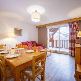 Appartement 10 personnes avec balcon à Peyragudes - 3 chambres, navette gratuite, casier skis