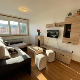 APARTAMENTO NUEVO EN BURELA - A Mariña, Galicia, Hotel in Burela