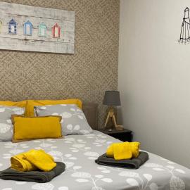 "Appartement sur digue" proche de la plage avec wifi, hotel in Wimereux