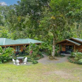 Eden Organic Farm & Bungalows, hotel di Fortuna