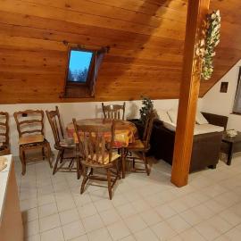 Varjas apartman, Hotel in Ábrahámhegy