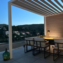 Villa Pernilla lägenheterna Rosmarin,Lavendel, hotel di Sutivan