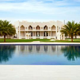 Liwa Hotel, khách sạn ở Mezairaa