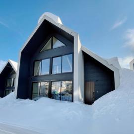 Niseko White Villas1, hotel v mestu Niseko