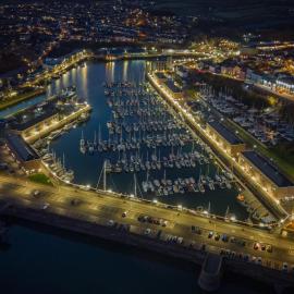 Fulke Street - 2 Bedroom Apartment - Milford Haven, hotel in Milford Haven