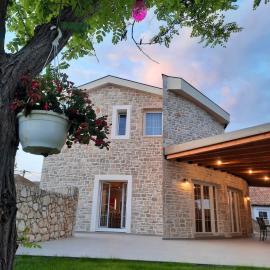 Castello Exclusive rooms with breakfast - by TA Leut Agency, מלון בפריבלאקה
