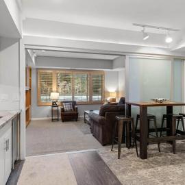 Palisades Tahoe Lodge Rentals Premium Studio #227