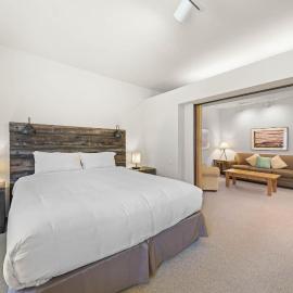 Palisades Tahoe Lodge Rentals Studio #249