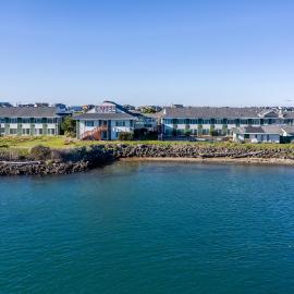 Waldport Bayfront Hotel & Restaurant, готель у місті Волдпорт