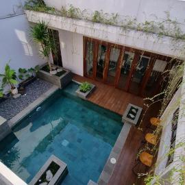 Namdur Villa Sariwangi - Tropical Villa in Bandung With Private Pool