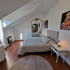 Romántico apartamento con terraza y piscina