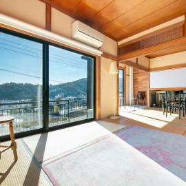 湯河原「ゲストハウス城堀の家」