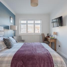 Apple House Wembley -Double Room with Ensuite, hotel in Edgware
