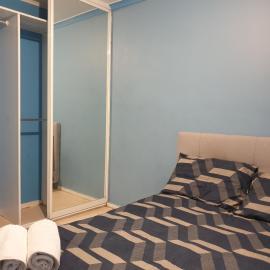 Private room with shared facilities W, hotel em Werribee