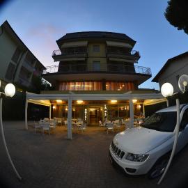 HOTEL LA PLAYA