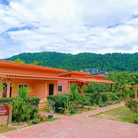 Hassana Garden Home