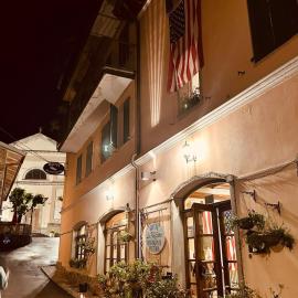 Hotel La Piazzetta, hotel i Vidiciatico