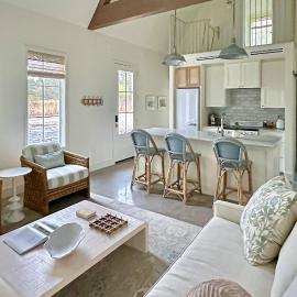 Eco-Chic Lake Somerville Area Farmhouse w/ Porch, Hotel in Brenham