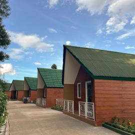 Ciater Dream Village – hotel w mieście Cicadas