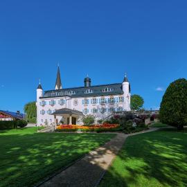 Ferienwohnungen im Bonnschloessl, hotel en Bernau am Chiemsee