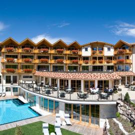 Hotel Chalet Tianes - Alpine Relax、カステルロットのホテル