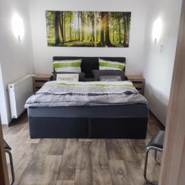 Ferienwohnung 3 am Hofladen Hellendorf, hotel a Bad Gottleuba