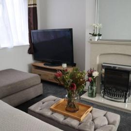 Charming 3Bed Home in High Barnet, viešbutis Barnete