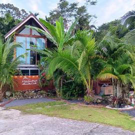 Alaska pool cafe&homestay2, khách sạn ở Ban Ton Pho