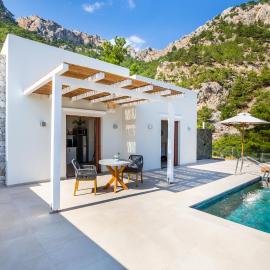 MerTelia Luxury Villas, hotell i Kyra Panagia