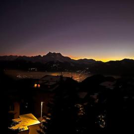 "Le Ptit Nid" studio avec vue à couper le souffle à Leysin !、レザンのホテル