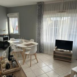 BLEU BLANC DUNES Appartement Plage Merlimont 10 mn Berck le Touquet، فندق في ميرليمونت