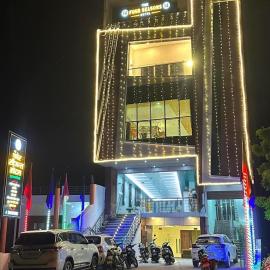 The Four Seasons Hotel, Hotel in Sultānpur