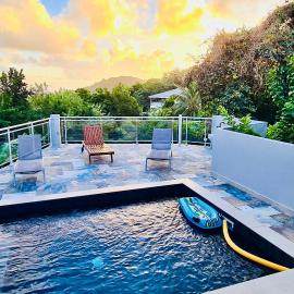 Maison T3 Nid Bleu - Piscine Privée، فندق في Le Marin