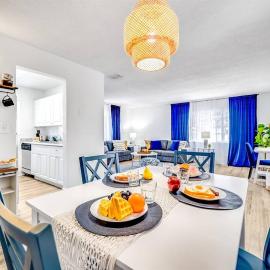 Adorable Condo in Peaceful Area - Palm Wave Says