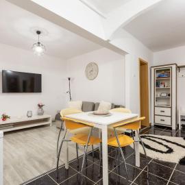 Apartament Alexandru - central, hotel Medgyesen
