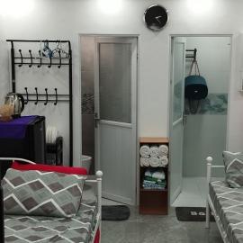 15 Guest - Unit 1&2 House type and Studio type, hotel in Pasong Mannga