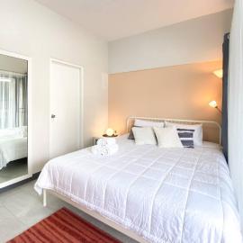 Cozy 1br walk to BTS and Airport Rail Link Close to Malls T