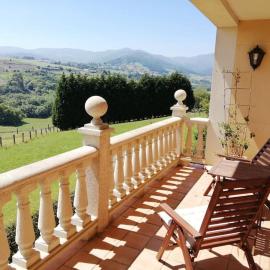 Camino de las Mimosas: relax en un entorno idílico, Hotel in Folgueras