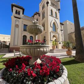 Hotel Kazar, hotel u gradu 'Ontinyent'