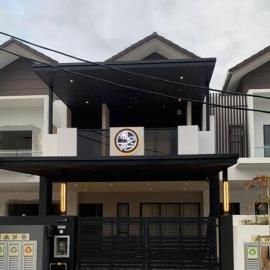 [New Double Storey] 12 to 14 Pax - SG ABONG - BRIGHT INN HOMESTAY, hotel din Muar